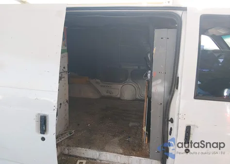 2004 Chevrolet Astro z USA, uszkodzony, nr VIN 1GCDM19X74B128046